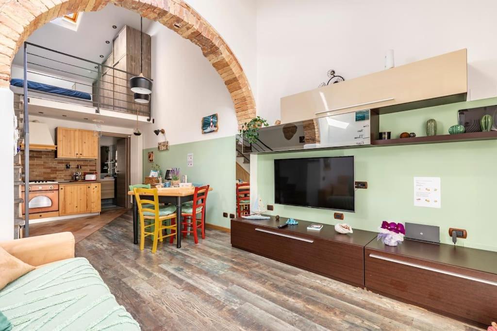 Appartamento Casa “Oasi Del Mare” Livorno Esterno foto